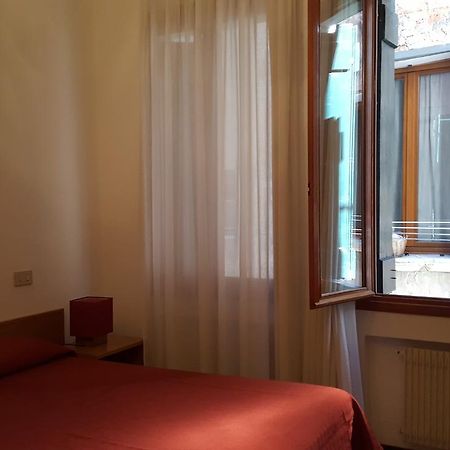 Rialto1082 Bed and Breakfast Venedig Exteriör bild
